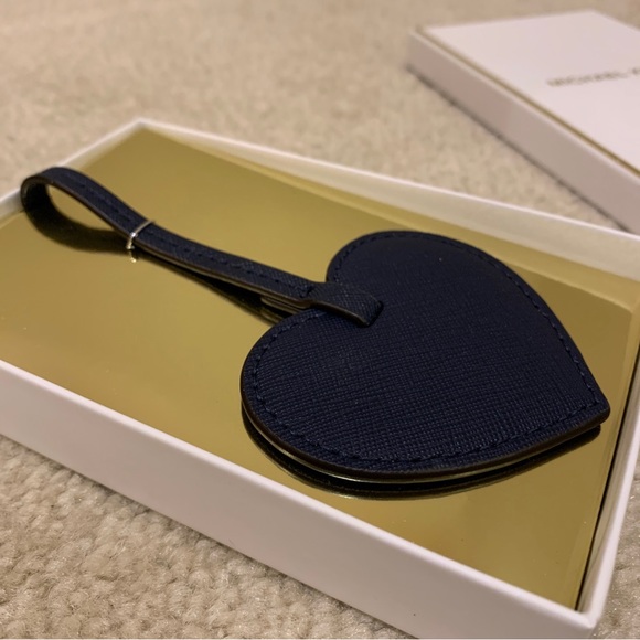 Michael Kors MK Navy Blue Heart Shape Leather Monogram Charms Bag Tag Boxed NEW - Picture 8 of 16